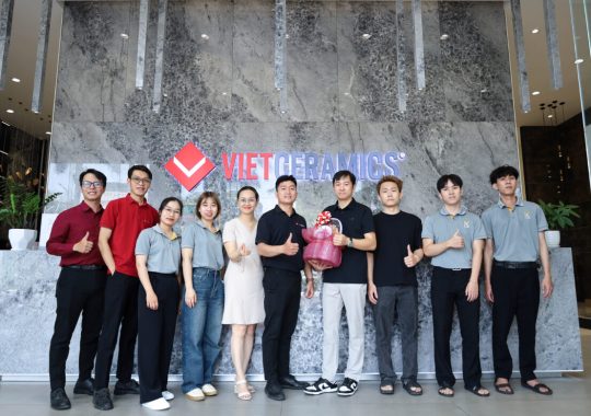 Buổi tham quan Vietceramics – Ra mắt BST mới